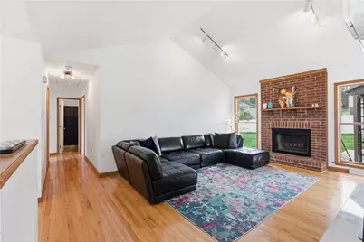 3 Daniel St, Hempfield Township, PA 15601 - Photo 7