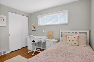 1409 Missouri Ave, Bridgeville, PA 15017 - Photo 9