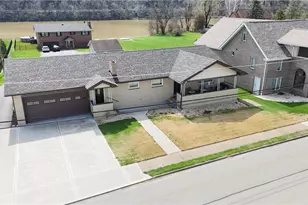 458 Bow St, Stockdale, PA 15483 - Photo 37