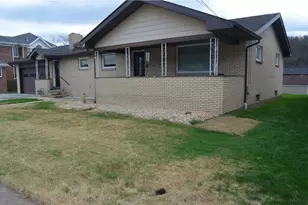 458 Bow St, Stockdale, PA 15483 - Photo 3