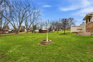 17 Bellaire Dr, Neshannock Township, PA 16105 - Photo 7