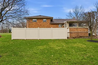 17 Bellaire Drive, Neshannock Township, PA 16105 - Photo 3