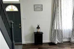 512 Lowell St, Vandergrift, PA 15690 - Photo 9