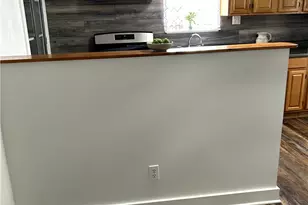 512 Lowell St, Vandergrift, PA 15690 - Photo 13