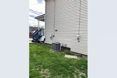 512 Lowell St, Vandergrift, PA 15690 - Photo 7