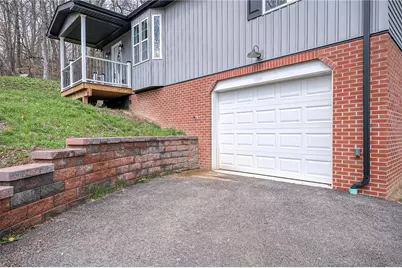 910 Burton Avenue, Youngwood, PA 15697 - Photo 29
