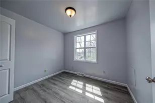 910 Burton Ave, Youngwood, PA 15697 - Photo 15