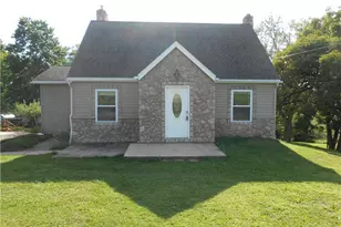 1318 Oakridge Rd, South Fayette, PA 15057 - Photo 1