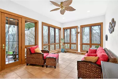 132 Twin Oaks Ln, Penn Twp, PA 15085 - Photo 17