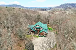 132 Twin Oaks Ln, Penn Twp, PA 15085 - Photo 3