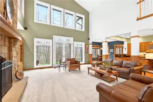 132 Twin Oaks Ln, Penn Twp, PA 15085 - Photo 9