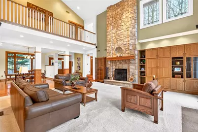 132 Twin Oaks Ln, Penn Twp, PA 15085 - Photo 7