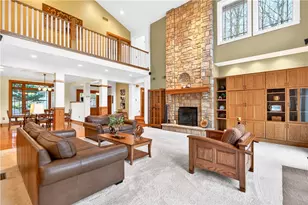 132 Twin Oaks Ln, Penn Twp, PA 15085 - Photo 7