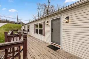 839 Bovard Luxor Rd, Hempfield Township, PA 15601 - Photo 5