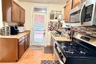 1662 McFarland Rd, Pittsburgh, PA 15216 - Photo 11