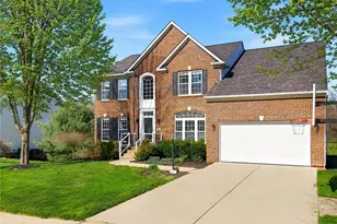 153 Hunter Dr, Cranberry Township, PA 16066 - Photo 1