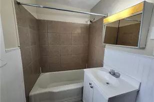 22 Harlem Ave, McKees Rocks, PA 15136 - Photo 3