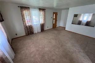 1134 Strawn Ave, New Kensington, PA 15068 - Photo 9