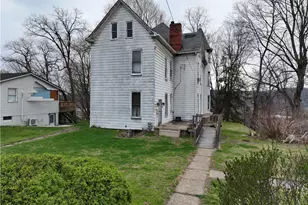 1229 McCabe Ave, Coraopolis, PA 15108 - Photo 3