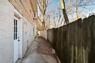 429 Earlwood Rd, Pittsburgh, PA 15235 - Photo 27