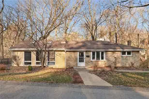 429 Earlwood Rd, Pittsburgh, PA 15235 - Photo 1