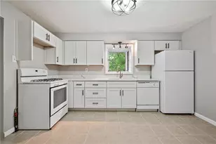 429 Earlwood Rd, Pittsburgh, PA 15235 - Photo 9