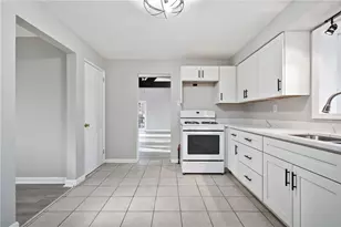 429 Earlwood Rd, Pittsburgh, PA 15235 - Photo 13