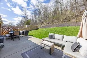 4863 Hialeah Dr, Pittsburgh, PA 15239 - Photo 19