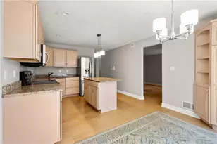 111 Prestonwood Ln, Peters Township, PA 15317 - Photo 7