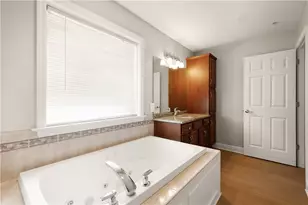 111 Prestonwood Ln, Peters Township, PA 15317 - Photo 17