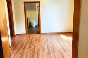 922 Hober Ave, McKees Rocks, PA 15136 - Photo 3