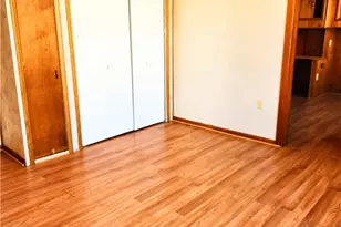 922 Hober Ave, McKees Rocks, PA 15136 - Photo 5