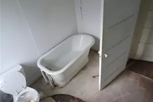 500 Pointview Rd, Pittsburgh, PA 15227 - Photo 3