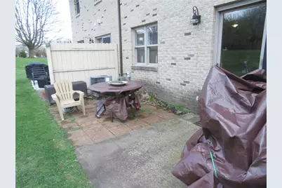 118 Meadowview Dr, Connoquenessing Township, PA 16053 - Photo 3