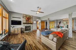 150 Holsing Ln, Frazer, PA 15084 - Photo 5