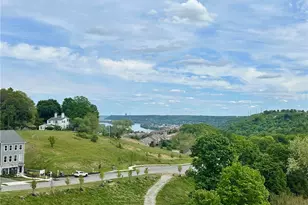 141 River Rdg Dr, Moon/Crescent Twp, PA 15108 - Photo 3