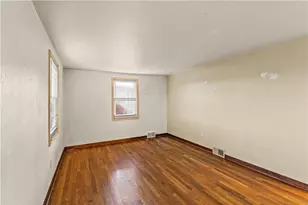 202 Melrose Pl, Pittsburgh, PA 15241 - Photo 7