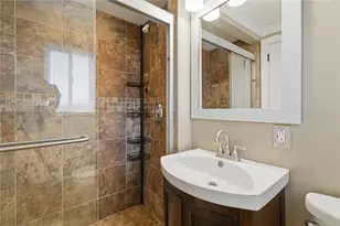 5118 Frich Dr, Pittsburgh, PA 15227 - Photo 17