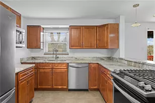 221 Hallock St, Pittsburgh, PA 15211 - Photo 11