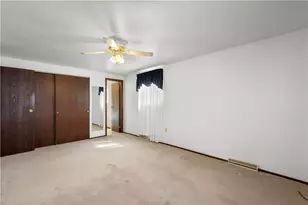 1637 Queens Dr, South Park, PA 15129 - Photo 19