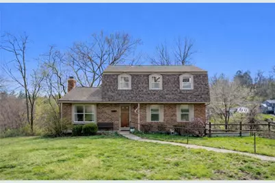 1637 Queens Dr, South Park, PA 15129 - Photo 1
