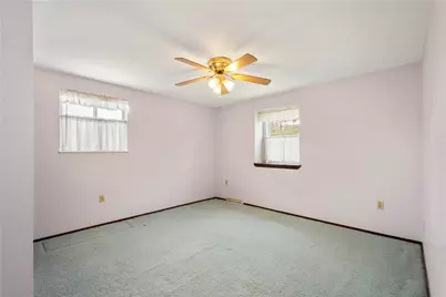 1637 Queens Dr, South Park, PA 15129 - Photo 25