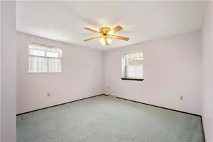 1637 Queens Dr, South Park, PA 15129 - Photo 25