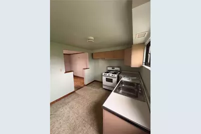 1114 Cascade Dr, Homestead, PA 15120 - Photo 7