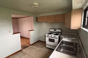 1114 Cascade Dr, Homestead, PA 15120 - Photo 7