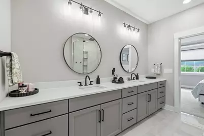 146 Enclave Dr, Seven Fields Boro, PA 16046 - Photo 39