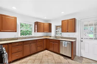 2518 Sample Rd, Hampton, PA 15101 - Photo 9