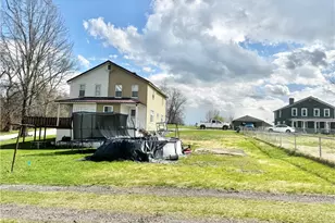 17 Edna St, Redstone Township, PA 15475 - Photo 7