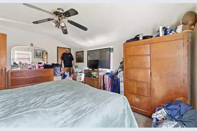 704 Maytide St, Pittsburgh, PA 15227 - Photo 15