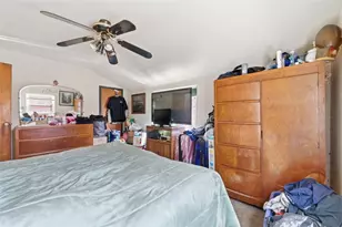 704 Maytide St, Pittsburgh, PA 15227 - Photo 15